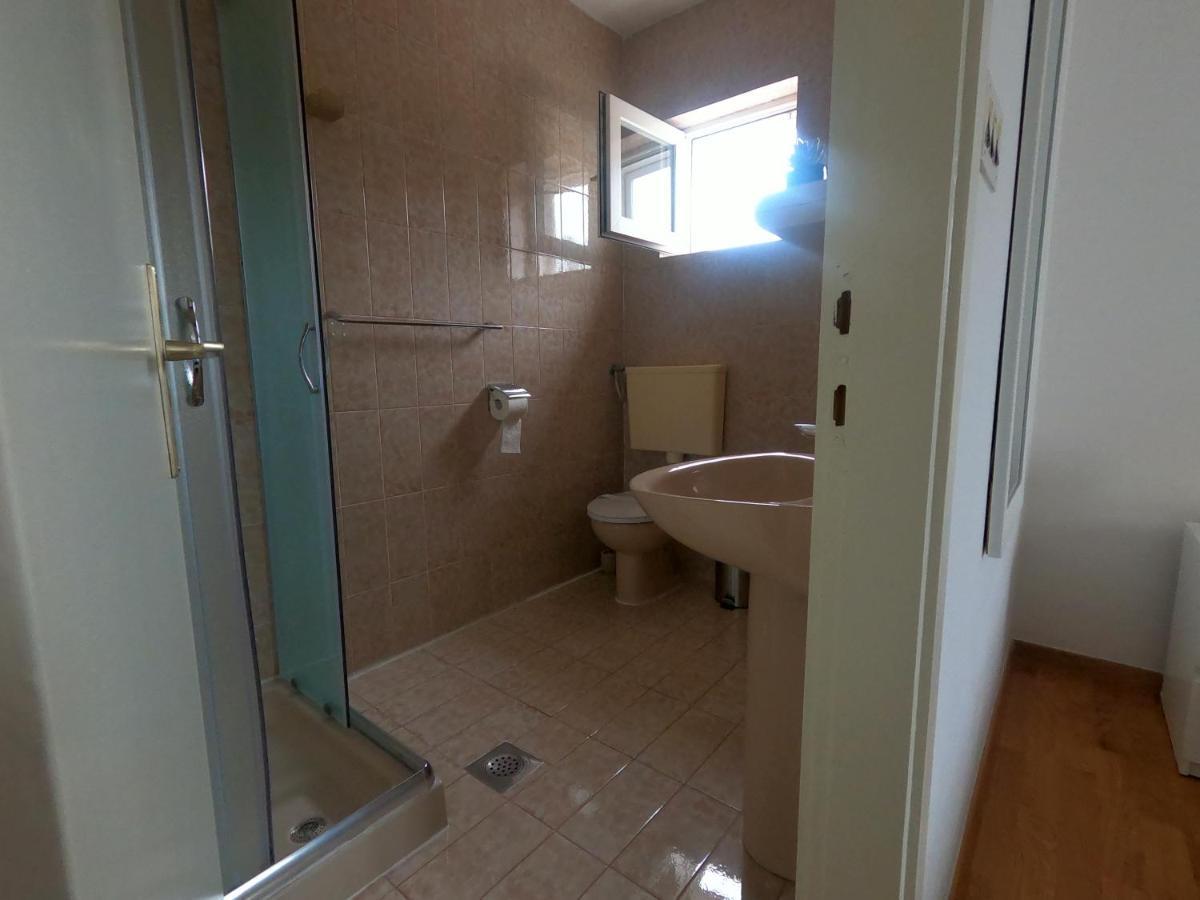 Rooms Jelena Primošten Екстериор снимка